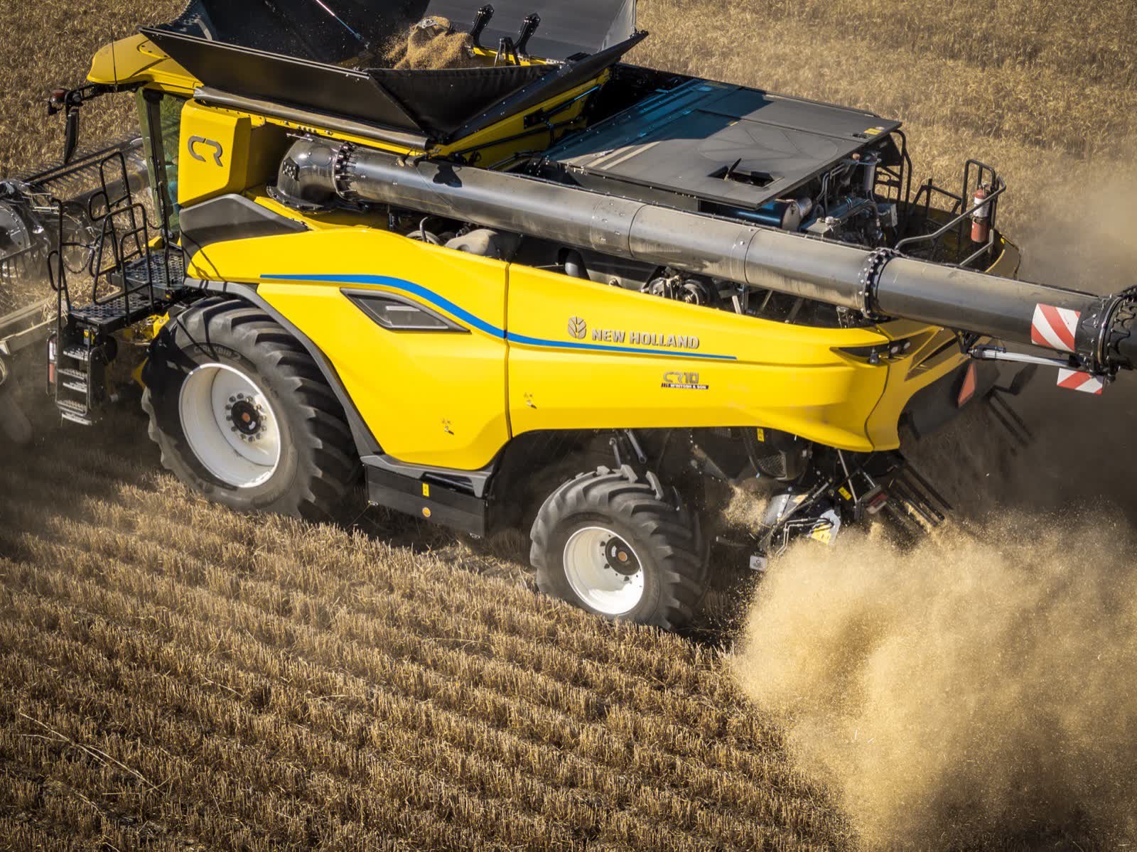 New Holland CR10 combine detail from above
